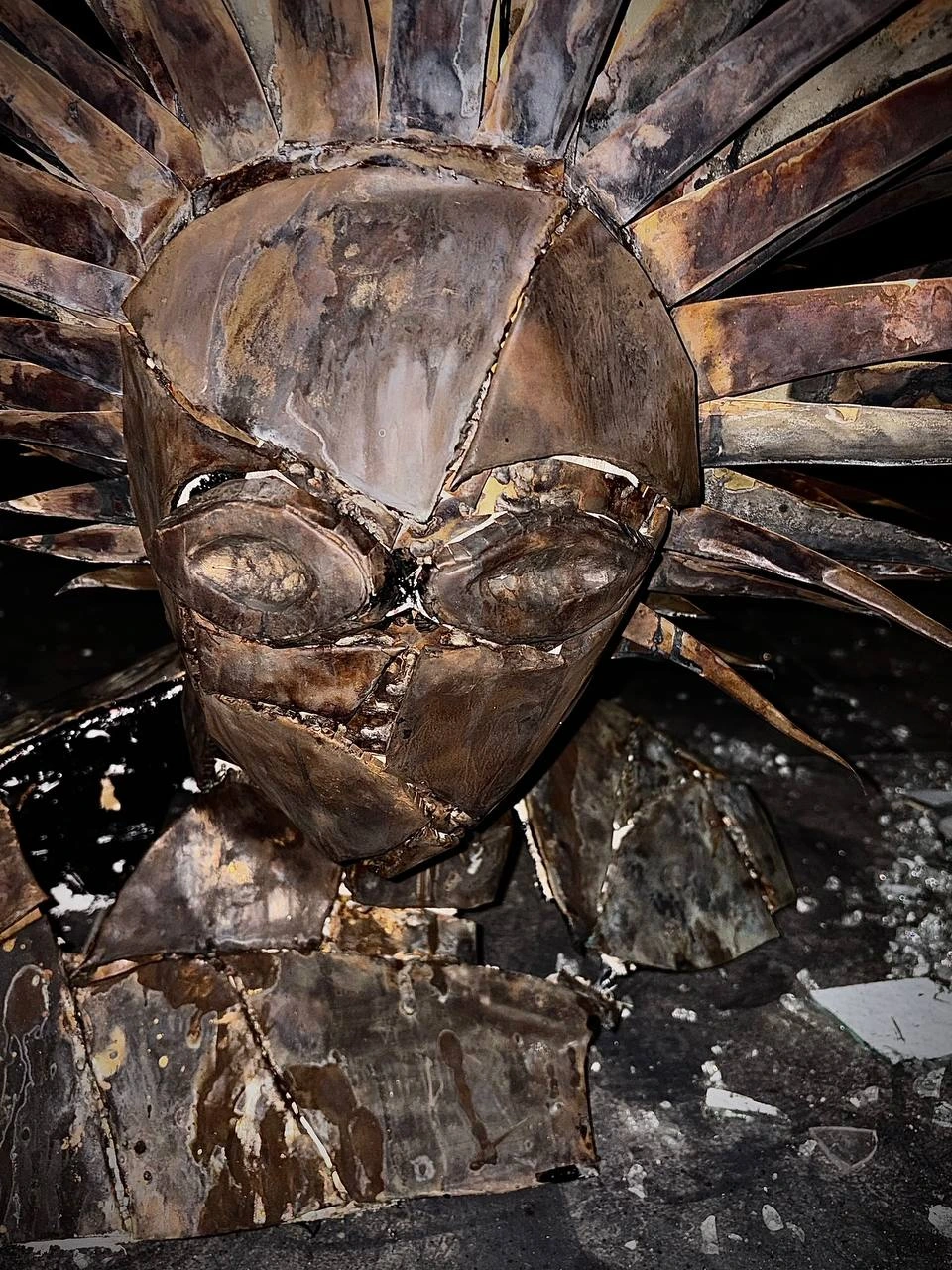 Brass sculpture «The inevitable loss of hope for the sake of unattainable lives», image 10